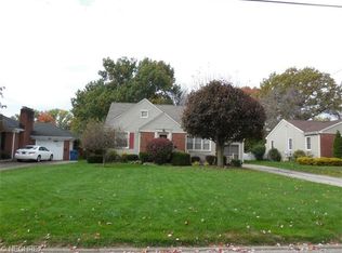 212 Viola Ave, Hubbard, OH 44425