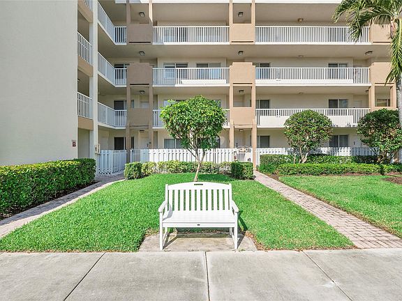 4th image of 7763 Southampton Terrace #102