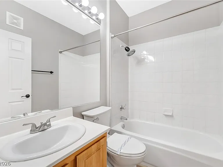 8555 W Russell Rd #2104 — Photo 23