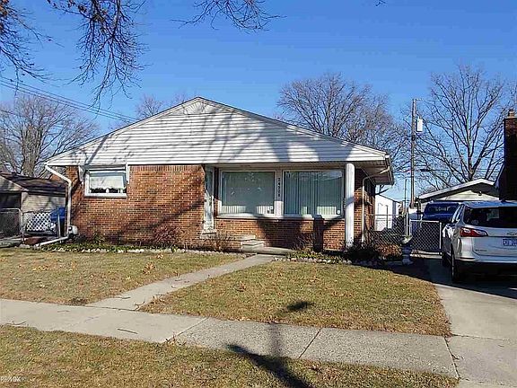 2nd image of 24908 Ursuline St