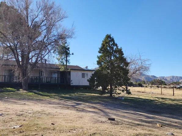 10368 Windmill Ln, Weldon, CA 93283