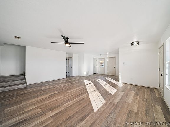 5th image of 10020 N 44th East Ave