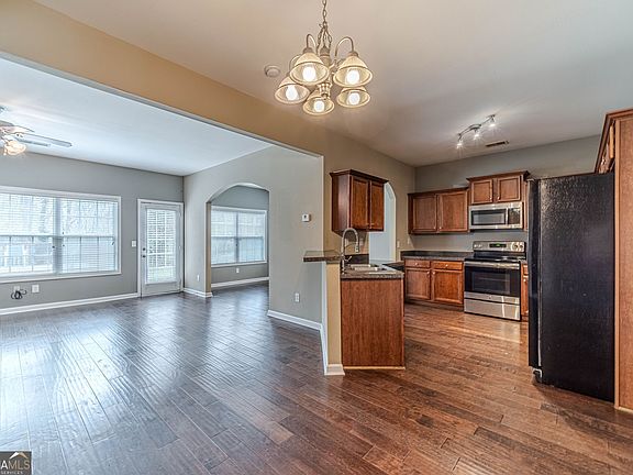 5th image of 6503 Silk Tree Pointe