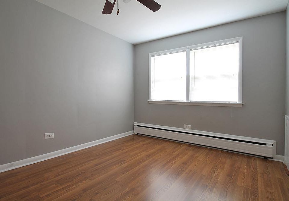 2nd image of 407 Washington Blvd APT F