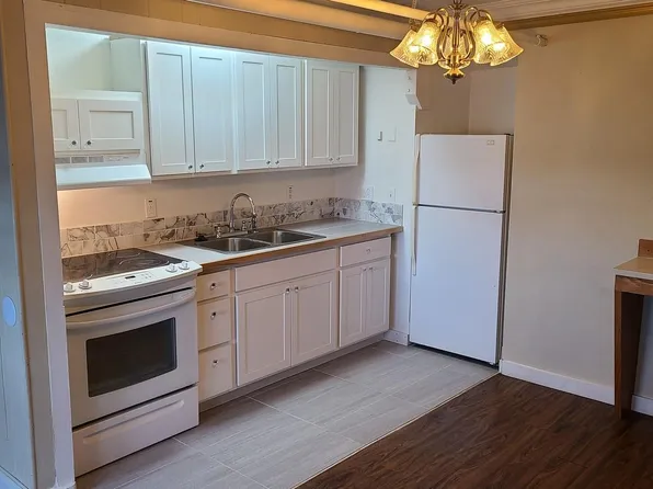 405 S 2nd St APT 2, Saint Helens, OR 97051