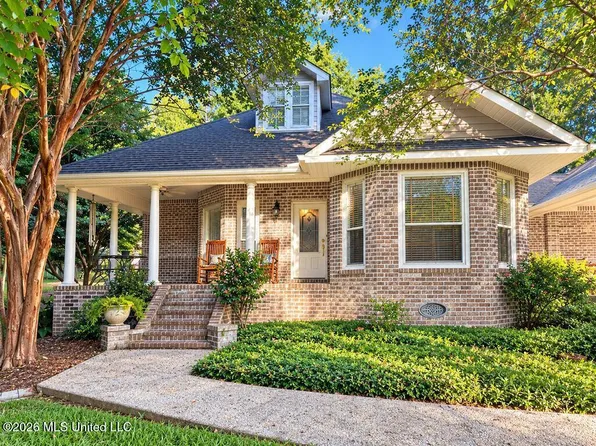 16 Timber Creek Dr, Picayune, MS 39466