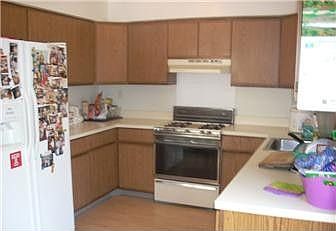 2nd image of 3201 Albermarle Ave #C000-c