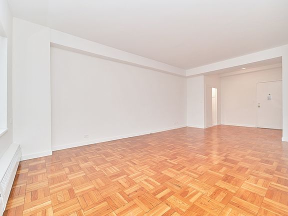 2nd image of 412 E 55th St #***2f