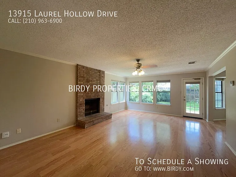 13915 Laurel Hollow Dr — Photo 9
