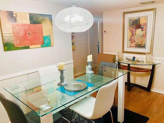 4th image of 3002 NE 5th Terrace #316B