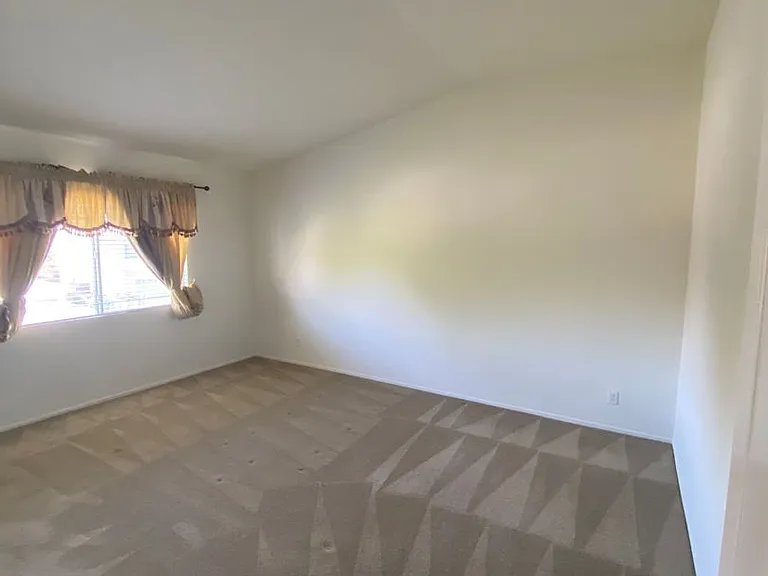 1916 Sienna Ln — Photo 14