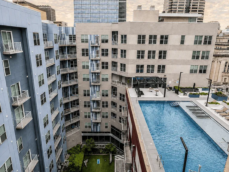 The Whit Apartments — Photo 21