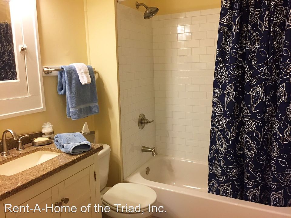1st image of 1106 Lexington Ave
