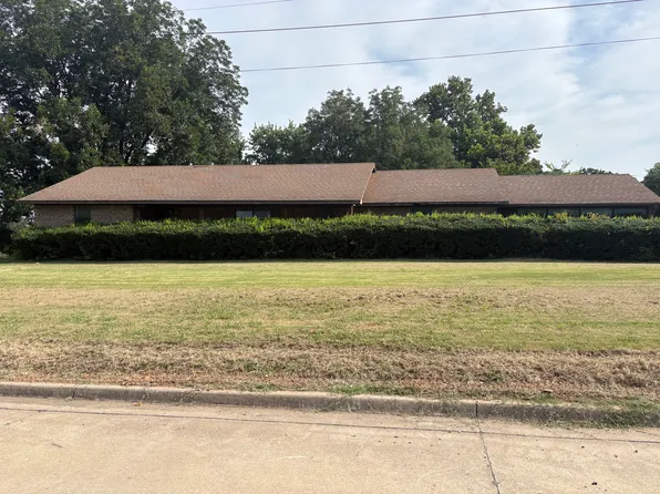 609 Cherokee Ave, Hartshorne, OK 74547