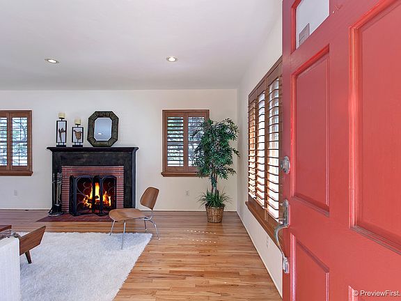 3rd image of 4805 Lamont St