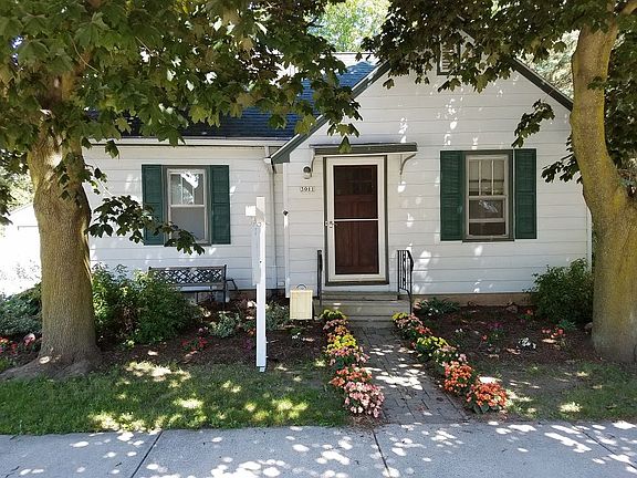 2nd image of 3011 N 26th St