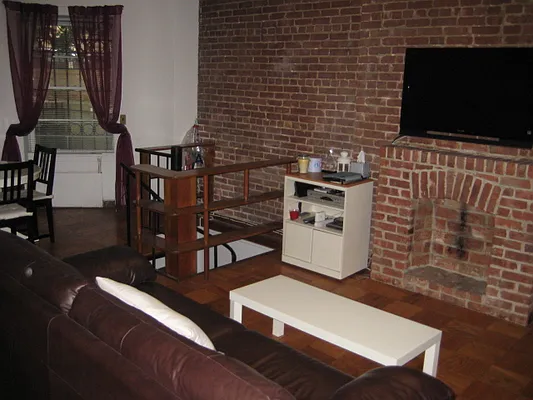 Rented by Magnone Real Estate | media 12