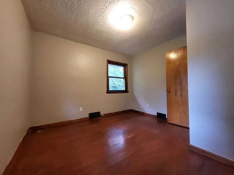 1576 Overlook Dr — Photo 13