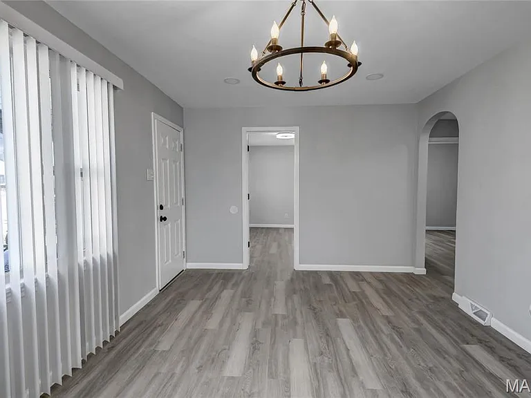 7244 Mallard Dr — Photo 3