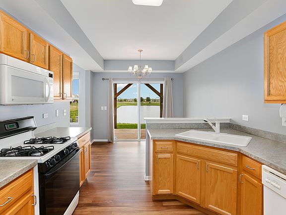 5th image of 24954 Gates Ln