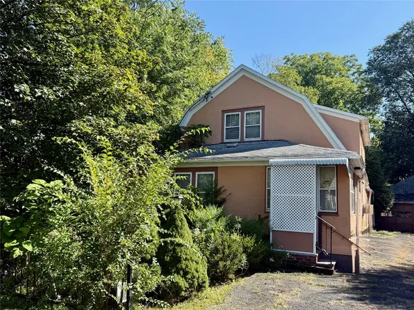 328 N McKinley Ave, Endicott, NY 13760