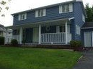 1030 W Teton Dr, Peoria, IL 61614