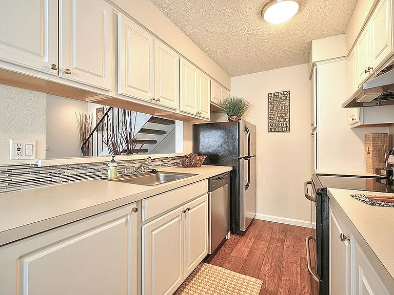 2897 NE Rene Ave — Photo 34