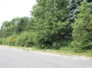 2690 Highland Rd, Cutchogue, NY 11935