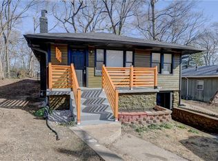 718 E Gudgell Ave, Independence, MO 64055