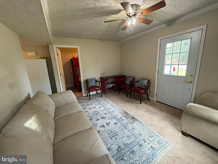 7 Patton Ln — Photo 6