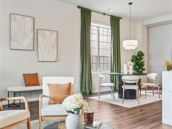 4th image of 2949 Glenarm Pl