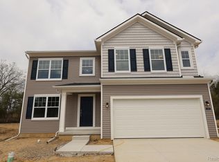 4195 Cedar Ln, Grand Blanc, MI 48439