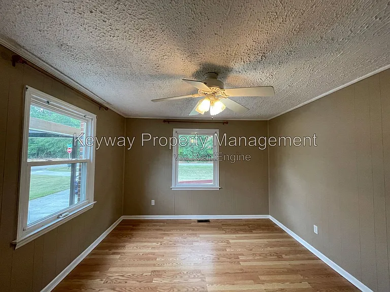 3401 Old Louisville Rd — Photo 7