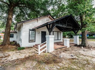 207 Carver Dr, Fort Valley, GA 31030