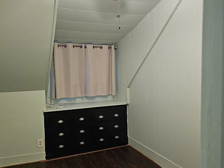 6453 Roble Ave — Photo 14