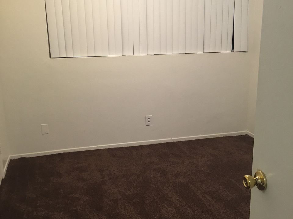 2nd image of 15515 S Vermont Ave APT 6