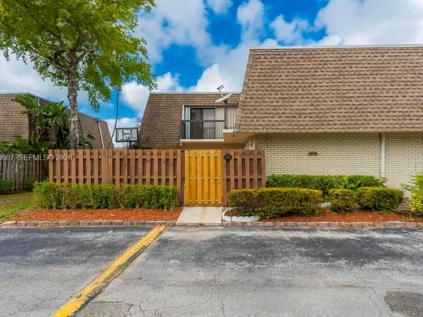 8107 SW 23rd Ct #29D, North Lauderdale, FL 33068