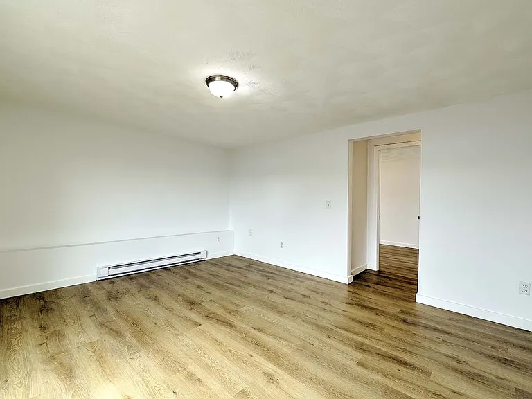 855 Providence St. — Photo 34