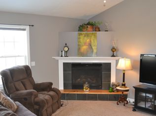 1552 Fisherville Ct, Auburn, MI