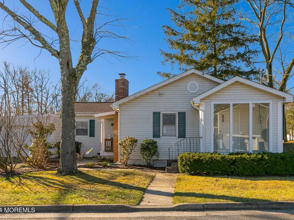 717 Harmony Rd, Middletown, NJ 07748