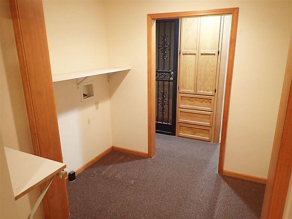 2nd image of 4259 Zander Dr