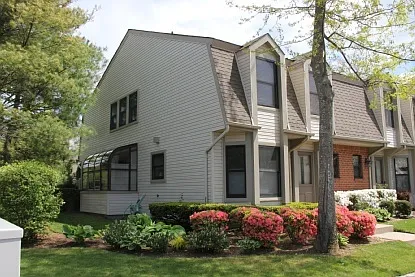 50 Hubbard Ln #50