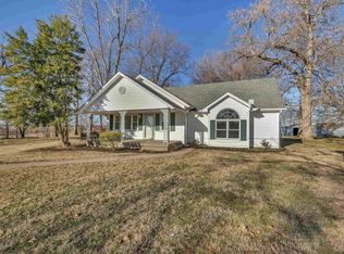 3141 Smith Staples Rd, Henderson, KY 42420