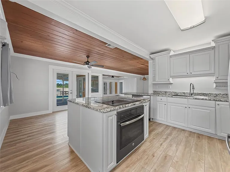 125 Lake Roy Dr — Photo 17