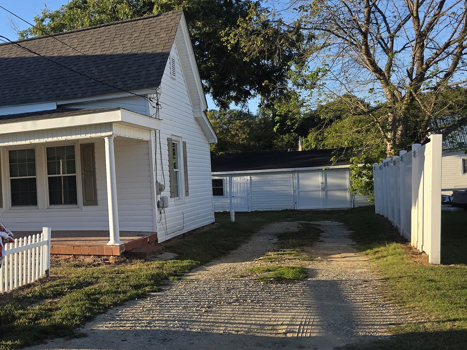 2 bed, 1294 sqft, $1,500 — Photo 2
