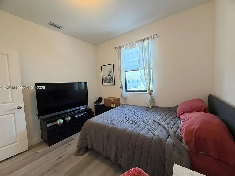 20476 NW 4th Ct #20476 — Photo 35