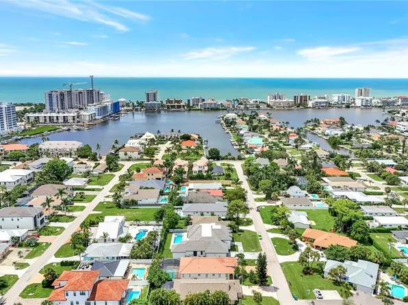 550 94th AVE N, NAPLES, FL 34108