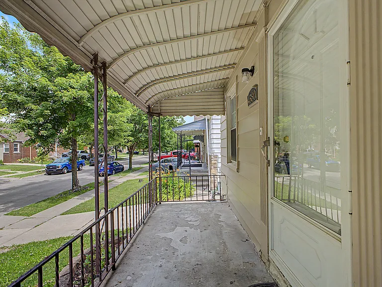 4580 Westland St — Photo 32