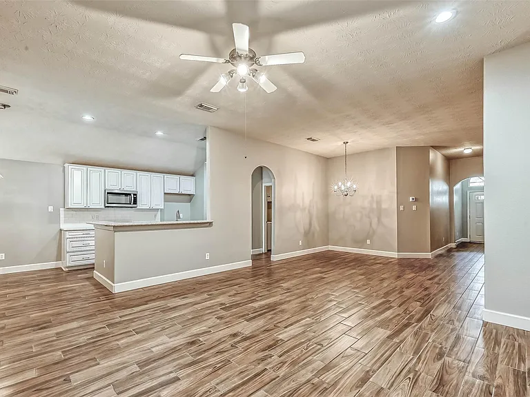 15943 Pleasant Green Cir — Photo 12