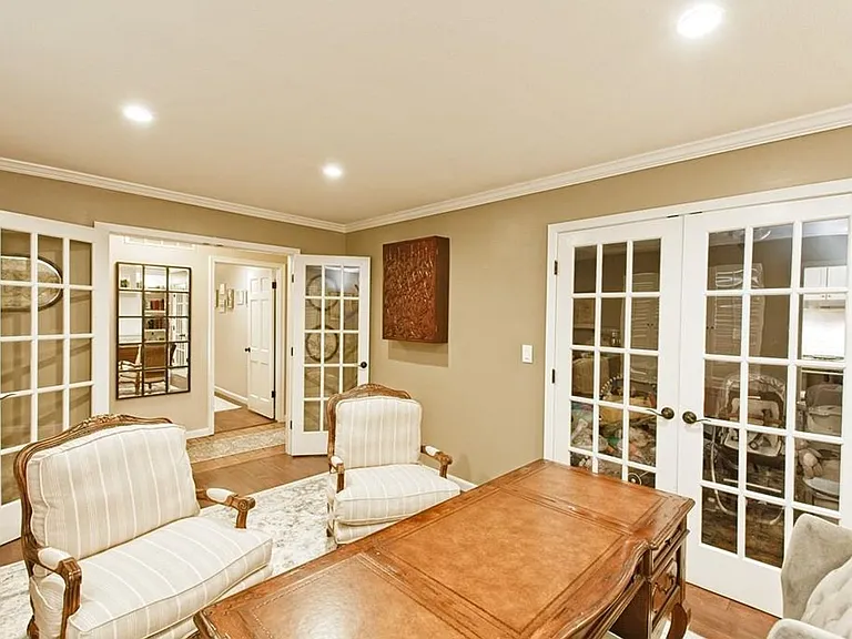 1307 Glen Cove Dr — Photo 8
